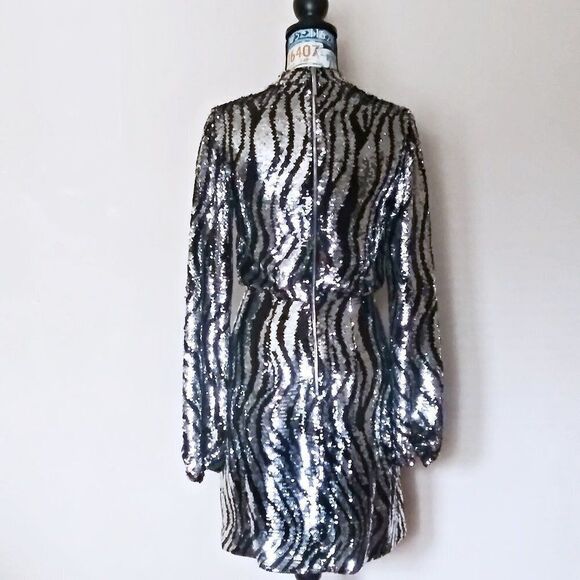 TED BAKER Sequin Mini Dress Animal Striped Print Mock Neck LS Silver Sz 0-2 / XS - Picture 7 of 15